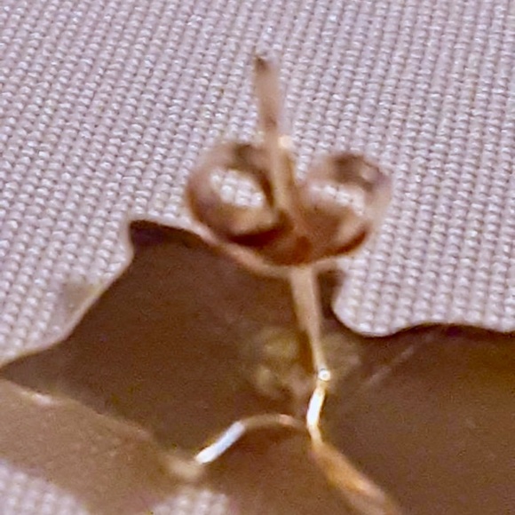 💲SALE💲 🎉3XHP!🎉  Solid 14K Yellow Gold Cat Earrings - Picture 5 of 6